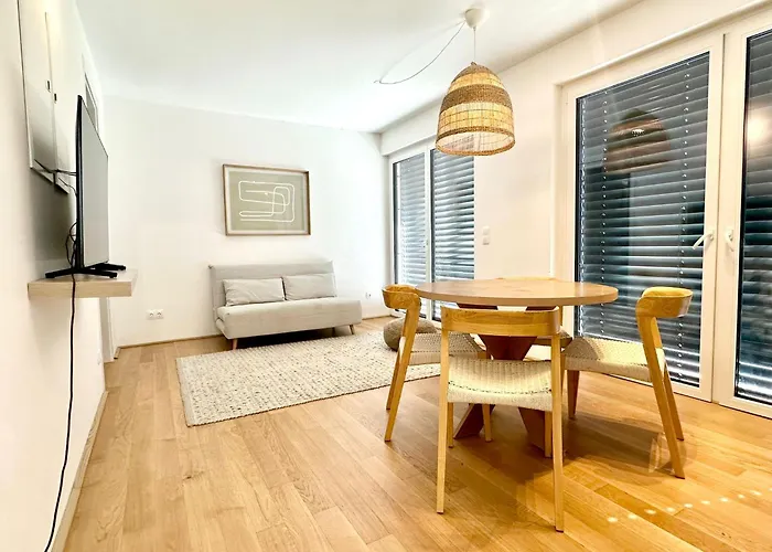 Διαμέρισμα Premium With Garden