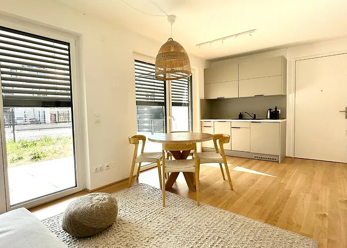 Διαμέρισμα Premium With Garden *